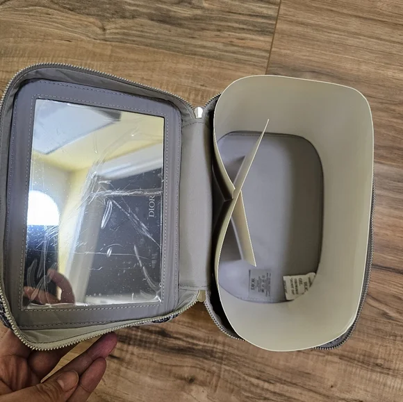 Dior Beauty Around the World Vanity Bag Cosmetic Case - Picture 8 of 11